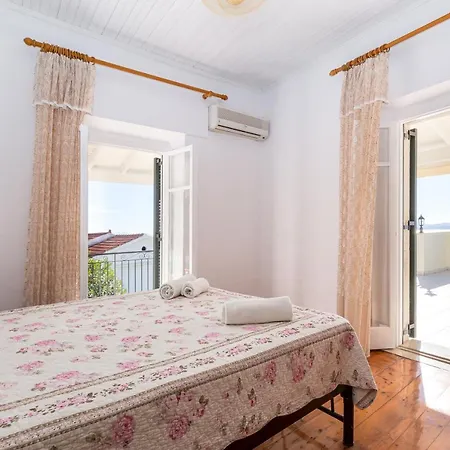 Villa Georgina Nisaki (Corfu)